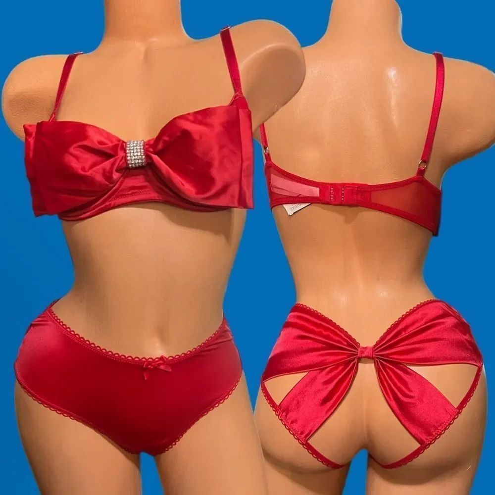 Victorias Secret LUXE Set Dream Angels Embellished Bow Push Up Bra & Cheeky Red